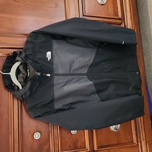 Boys 14/16 Large The North Face dry vent rain jacket